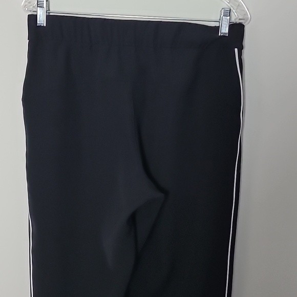 Lululemon crop wide leg pant Sz 8 Black - Picture 5 of 7